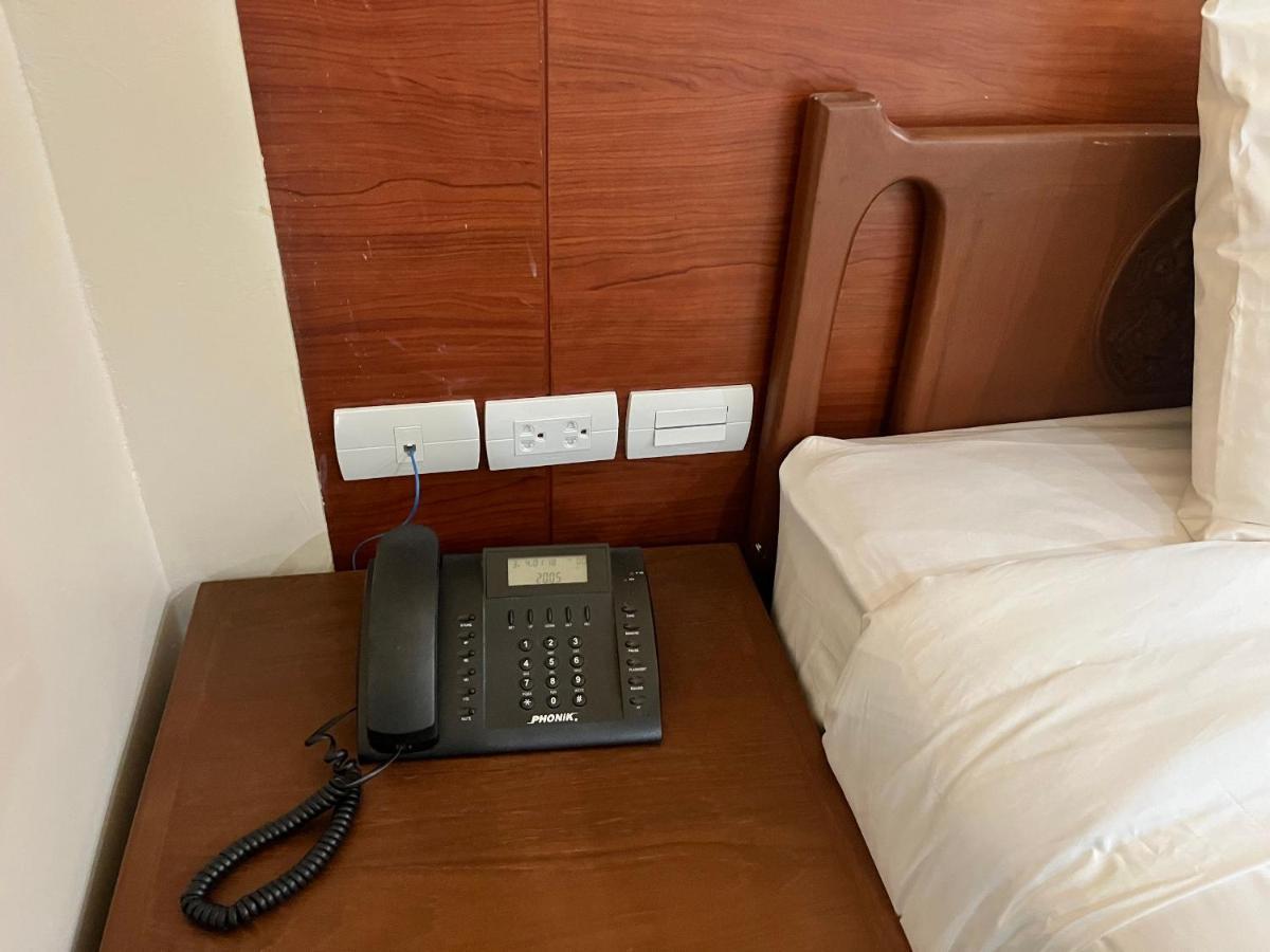 Anwari Hotel Бангкок Экстерьер фото